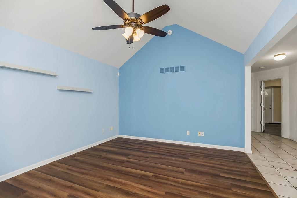 2085 Country View Court — photo 9