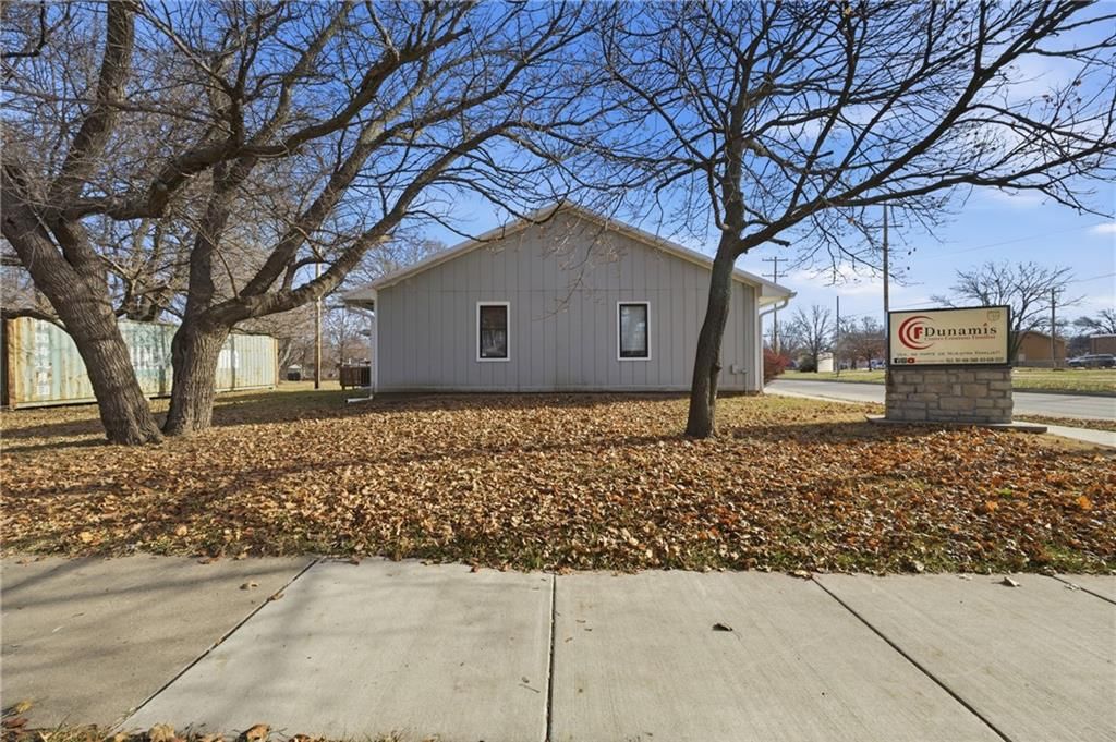 1196 Washburn Avenue — photo 16