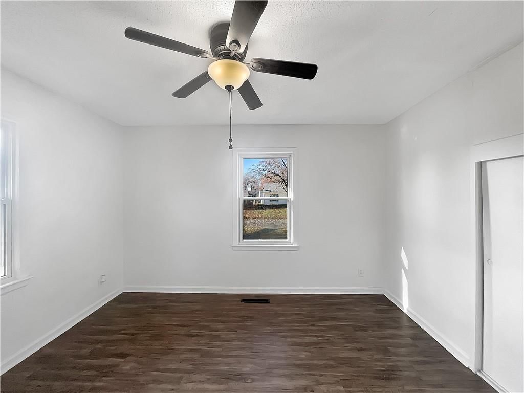 6705 N Charlotte Street — photo 4
