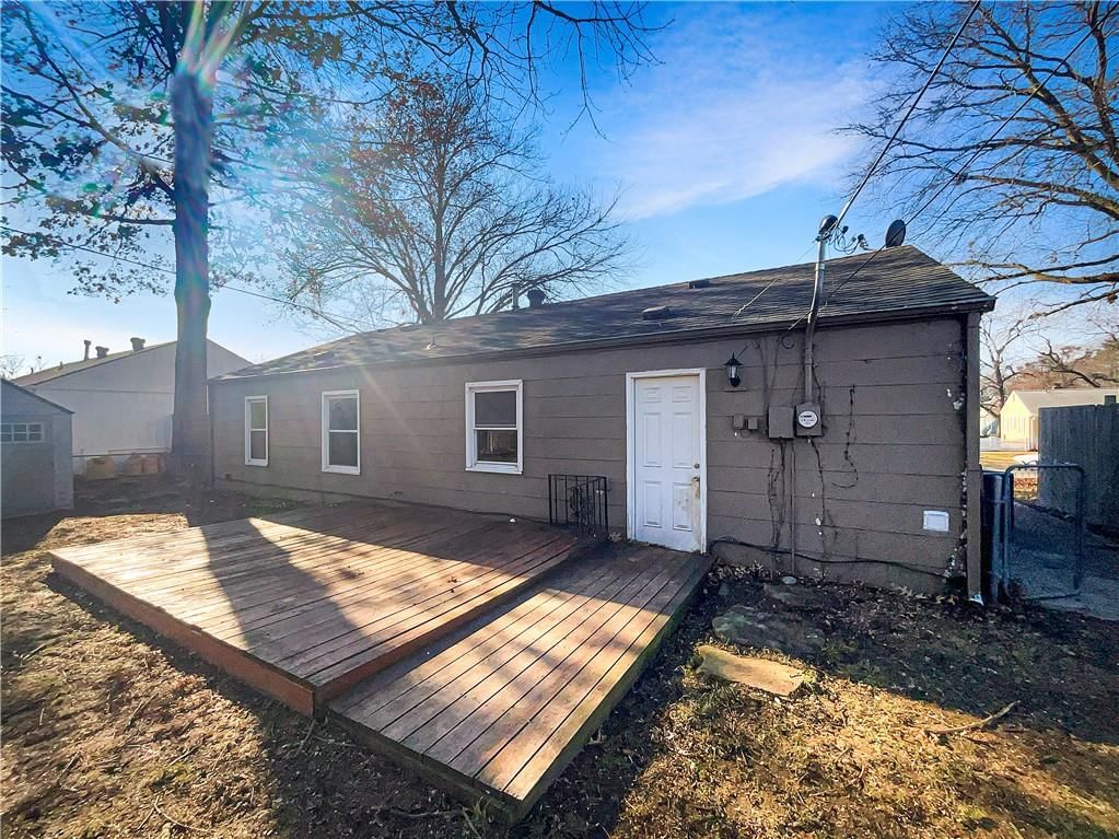 6705 N Charlotte Street — photo 13