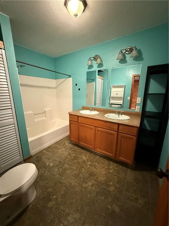 428 Walnut Street — photo 4