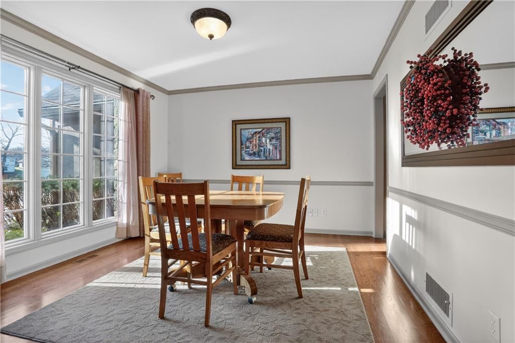 5008 NW 87th Street — photo 2