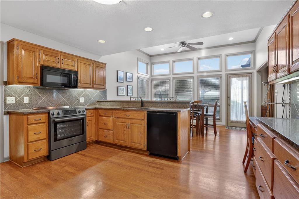 5008 NW 87th Street — photo 5