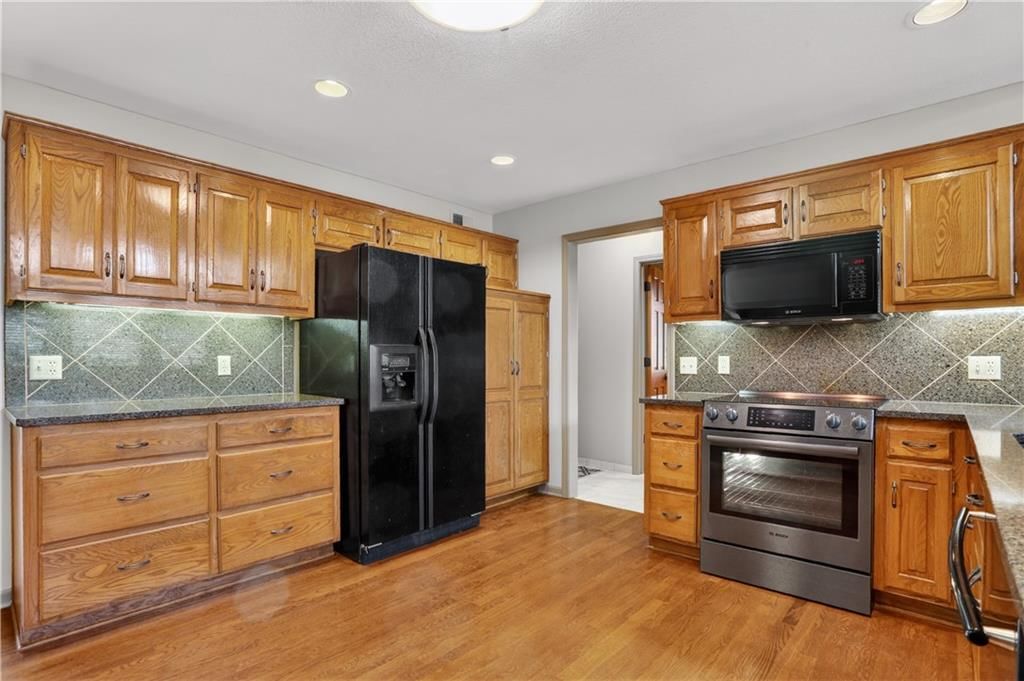 5008 NW 87th Street — photo 6