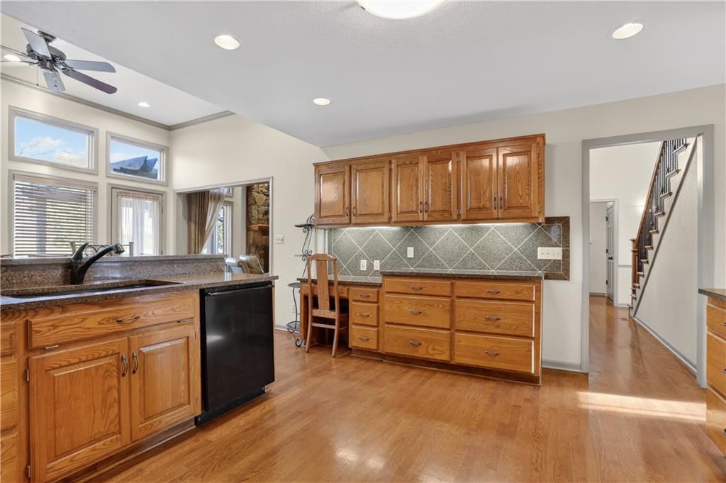 5008 NW 87th Street — photo 7