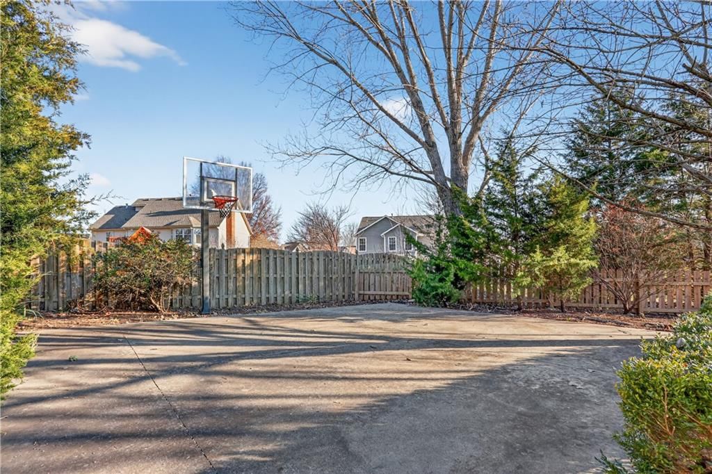 5008 NW 87th Street — photo 31