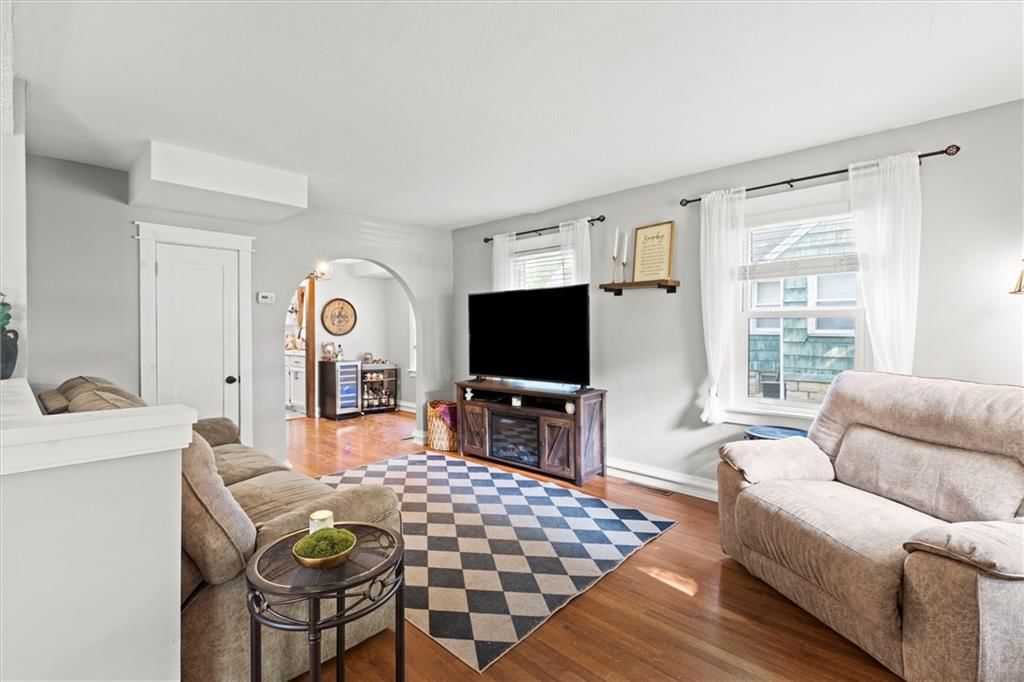 8242 Belleview Avenue — photo 4