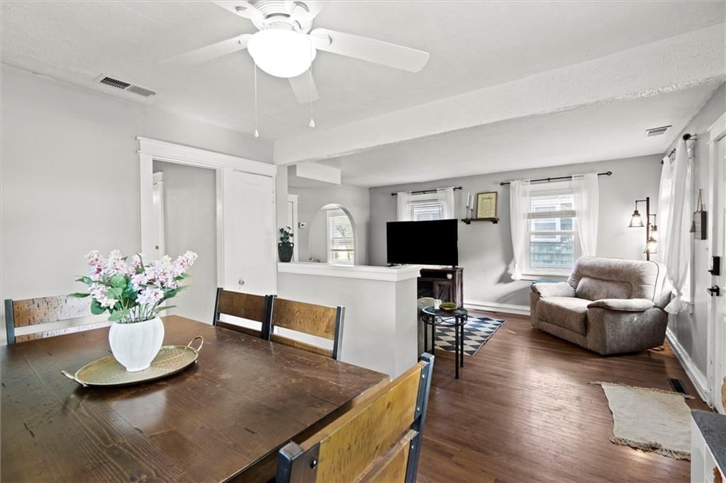 8242 Belleview Avenue — photo 15