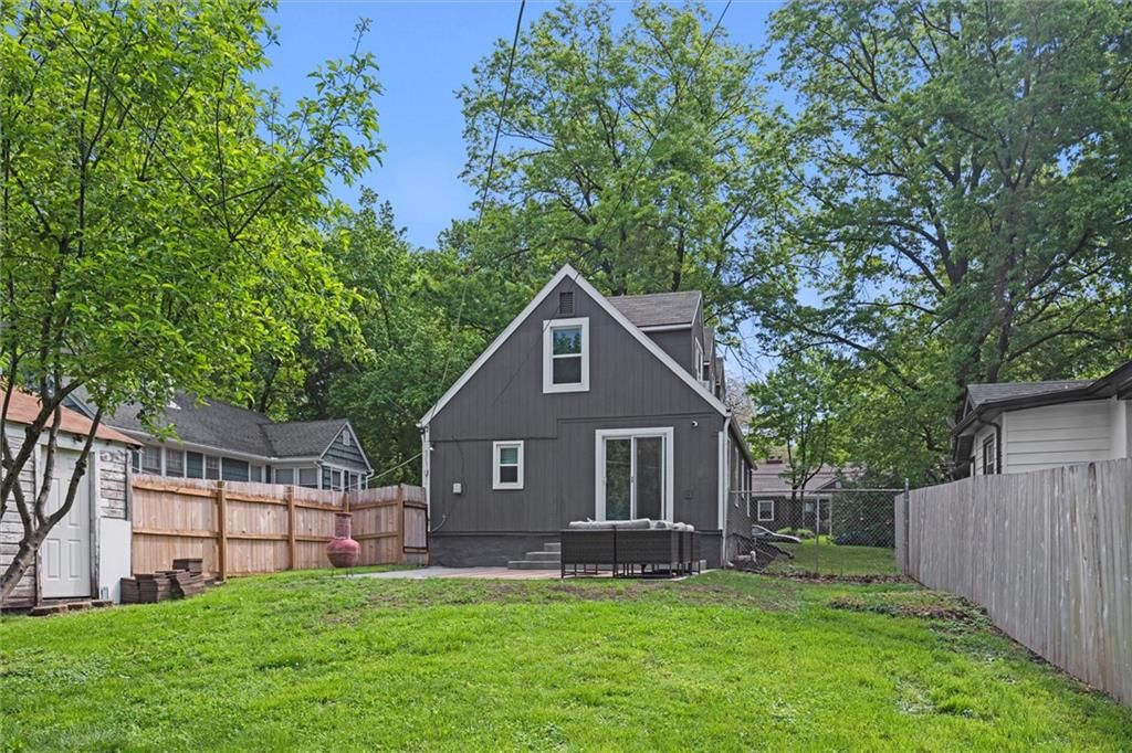 8242 Belleview Avenue — photo 34