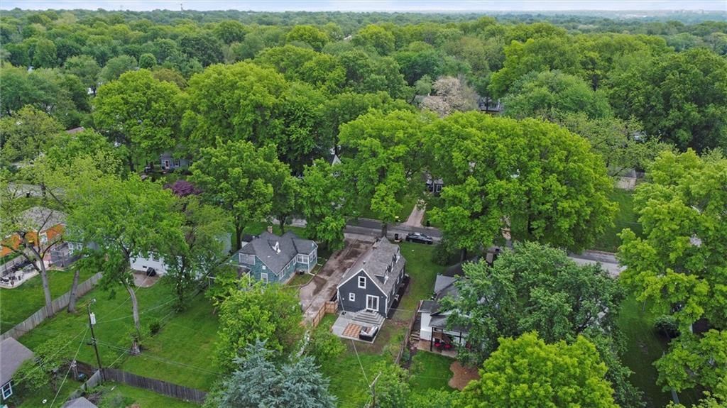 8242 Belleview Avenue — photo 35