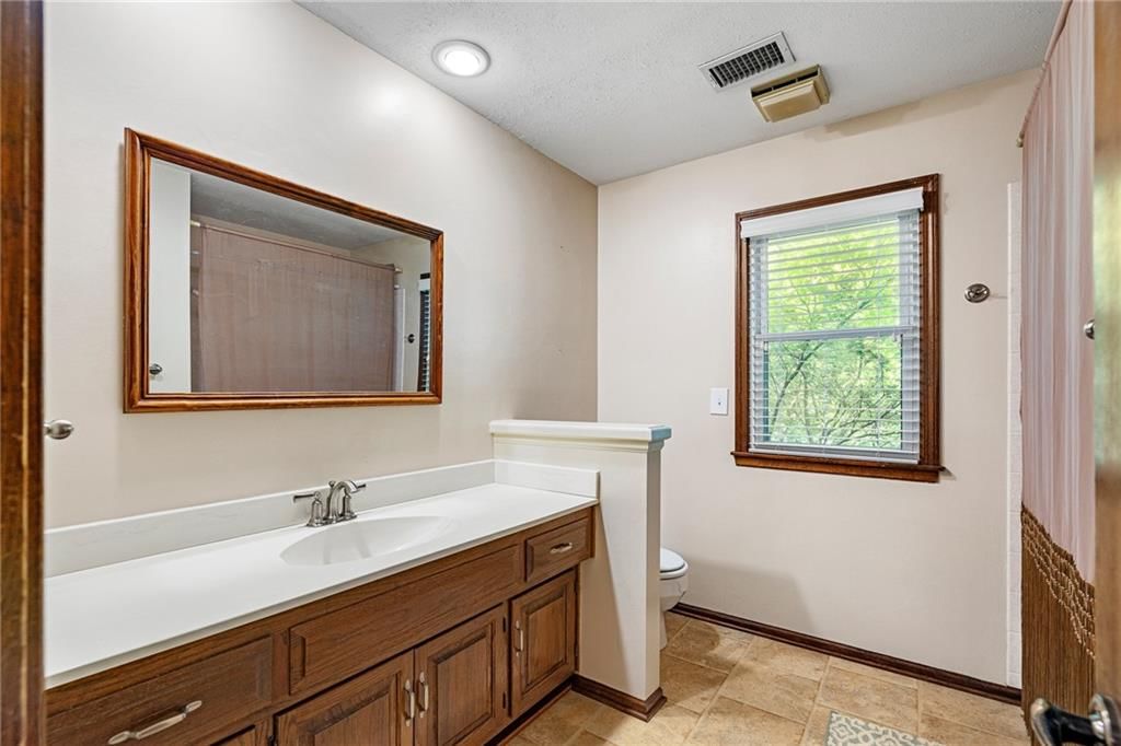 13212 W 84th Street — photo 36
