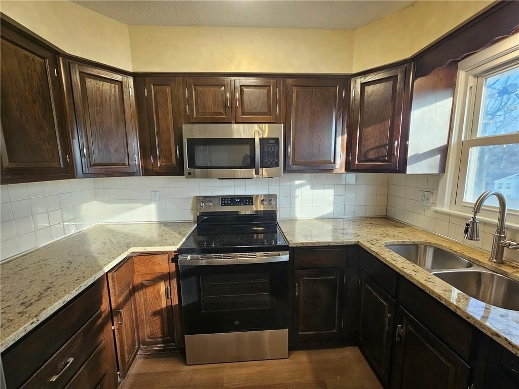 3115 NE 66 Terrace — photo 3