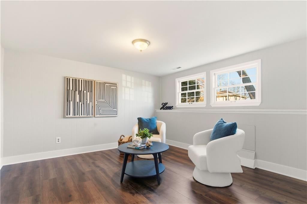 400 NE Sharon Drive — photo 18