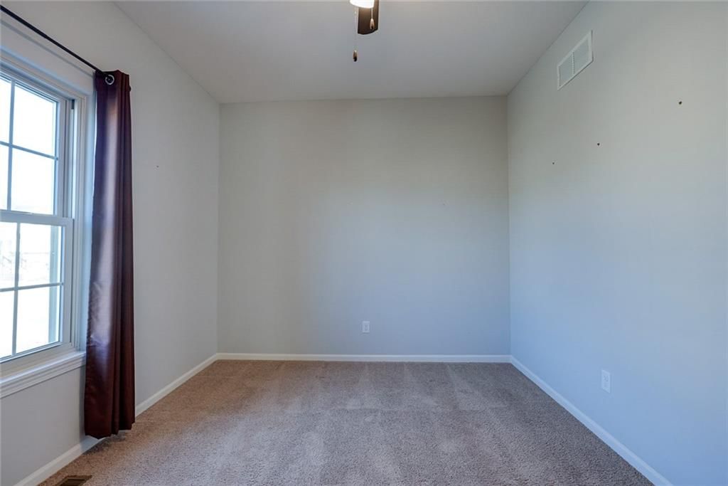100 SE Hanging Garden Street — photo 21