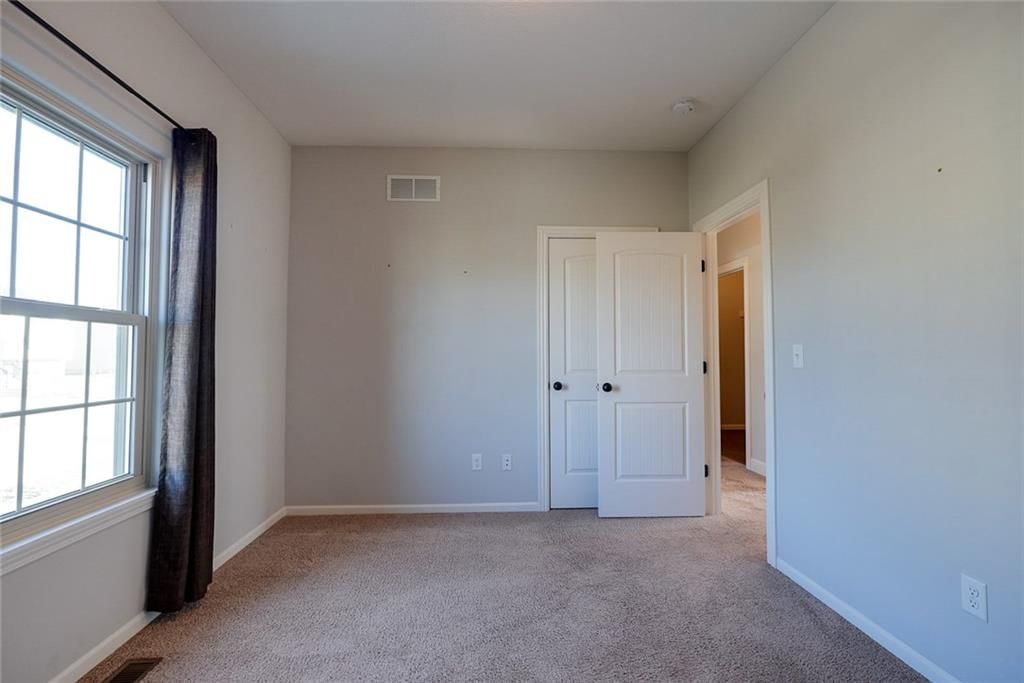 100 SE Hanging Garden Street — photo 24