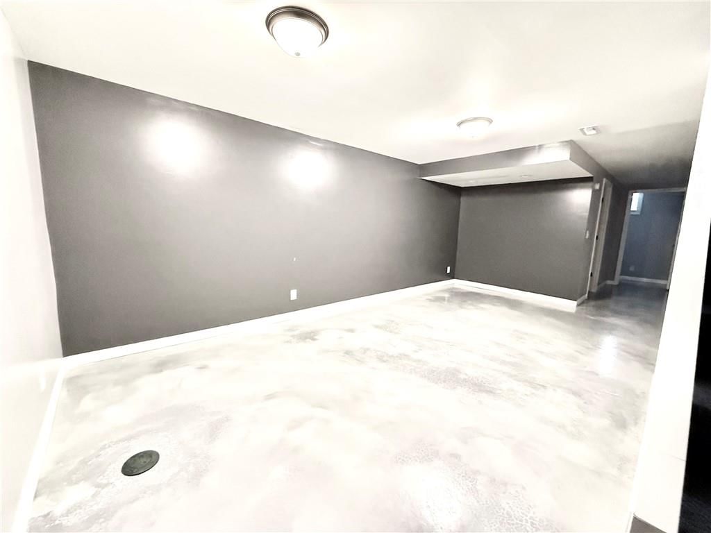 615 W Torrance Street — photo 13