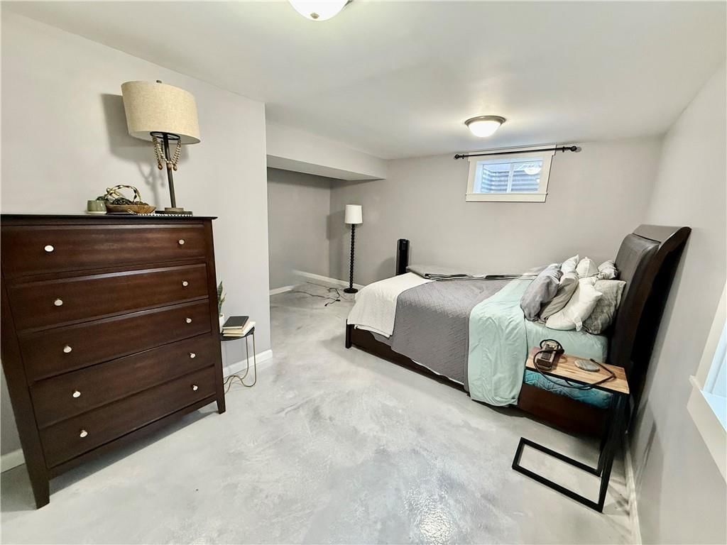 615 W Torrance Street — photo 15