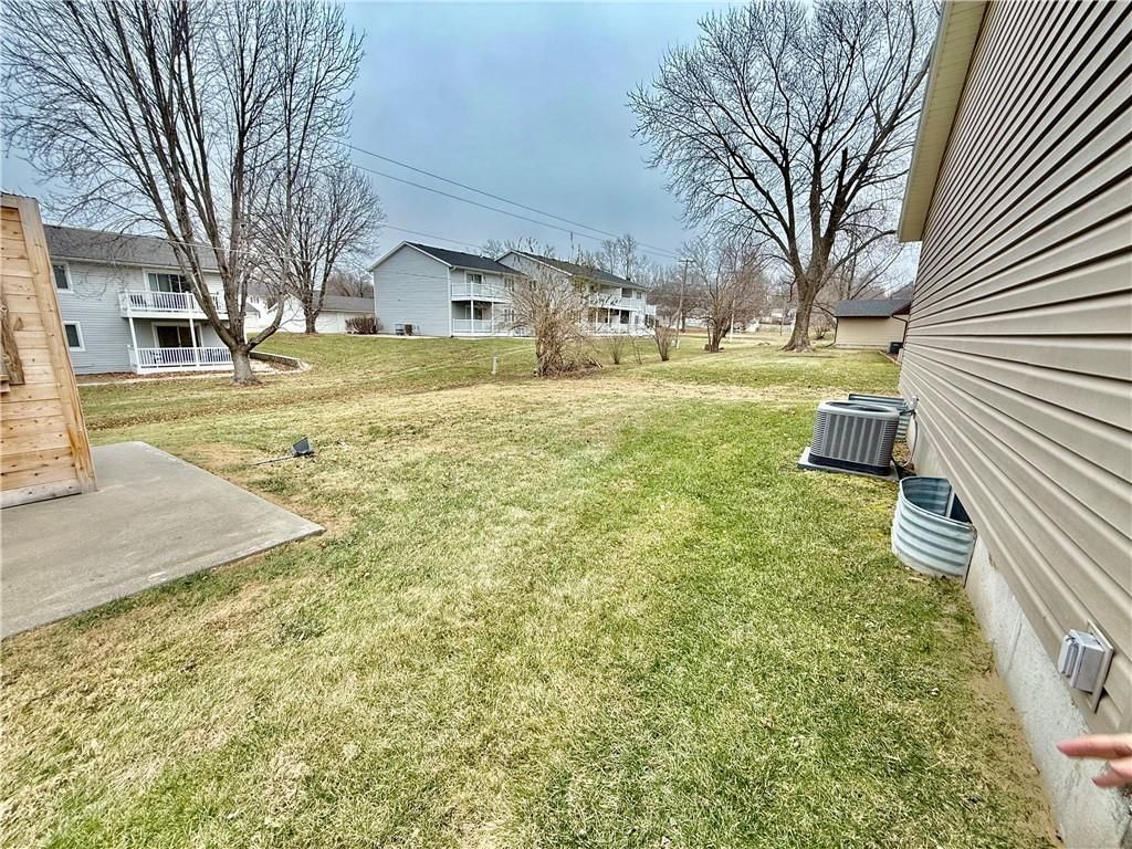 615 W Torrance Street — photo 22