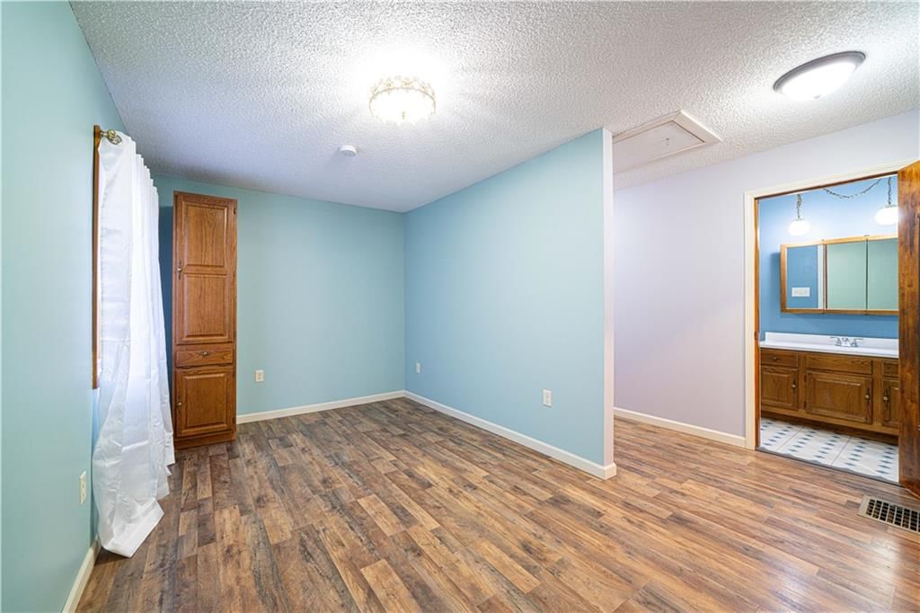 2819 S 22nd Street — photo 13