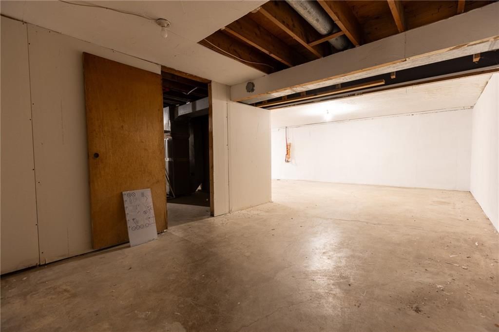 9219 Lewis Avenue — photo 18