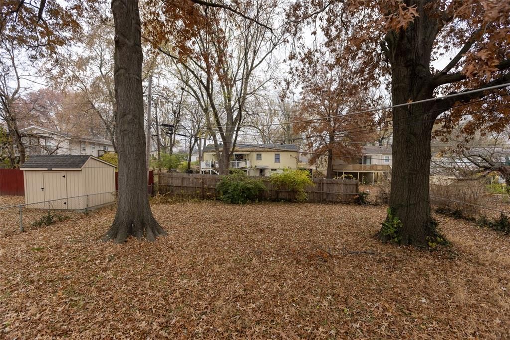 9219 Lewis Avenue — photo 19