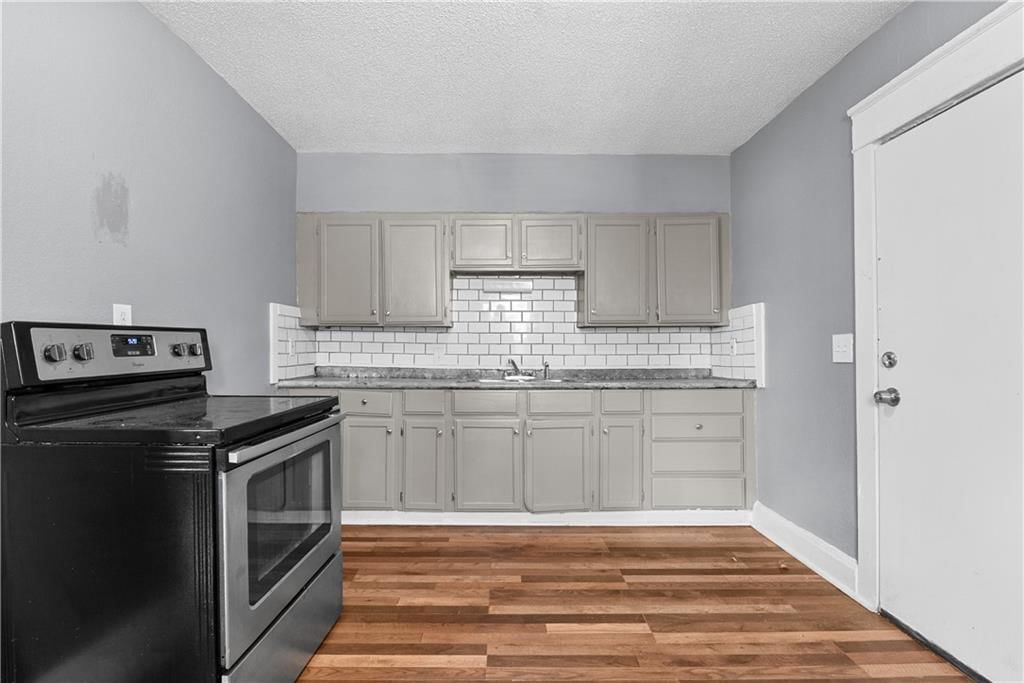 7908 Euclid Avenue — photo 8
