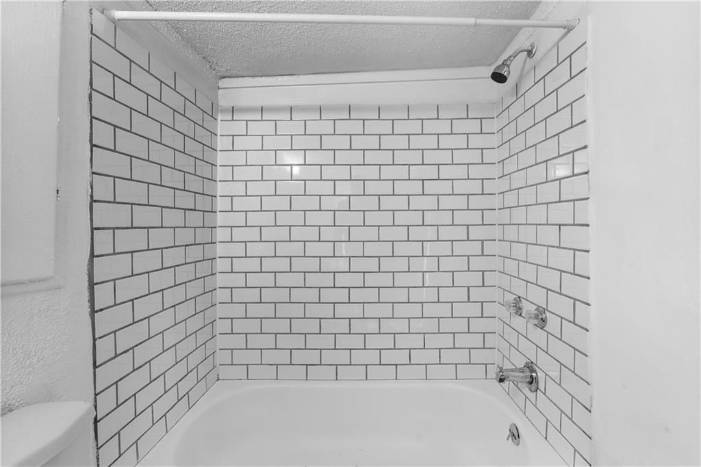 7908 Euclid Avenue — photo 10