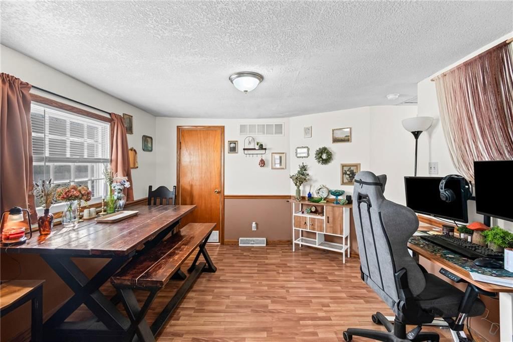 1406 Shawnee Street — photo 13