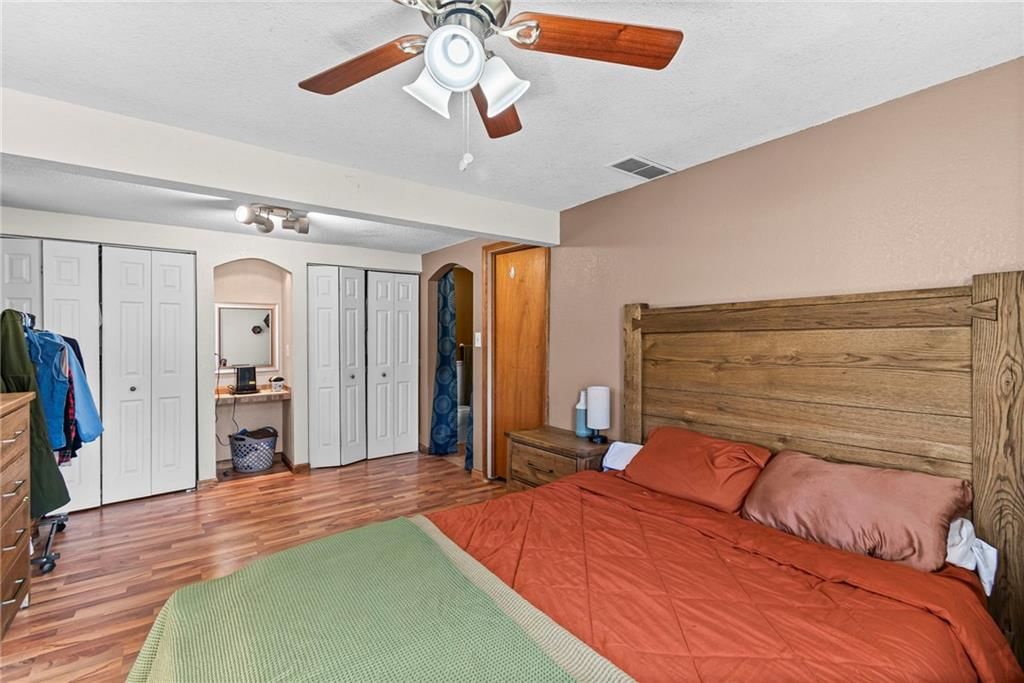 1406 Shawnee Street — photo 15