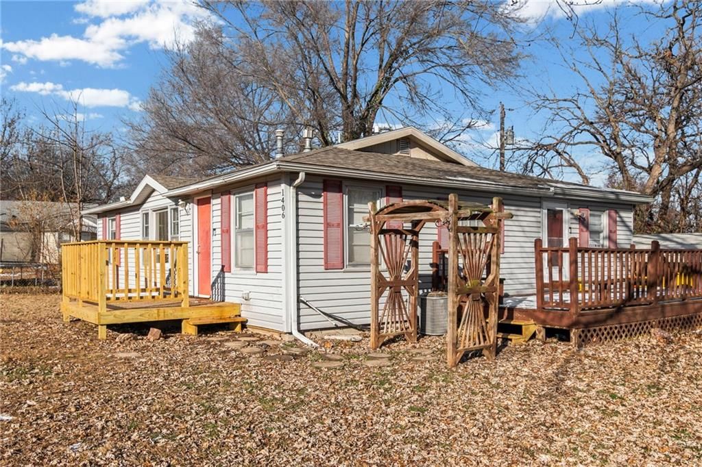 1406 Shawnee Street — photo 20