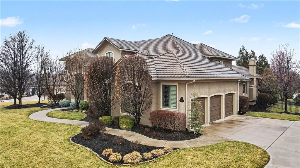 9742 Sunset Circle — photo 2