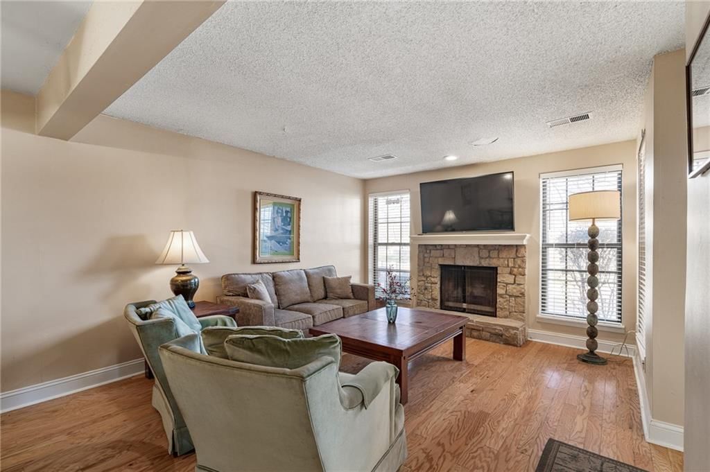 12606 W 110 Terrace — photo 3