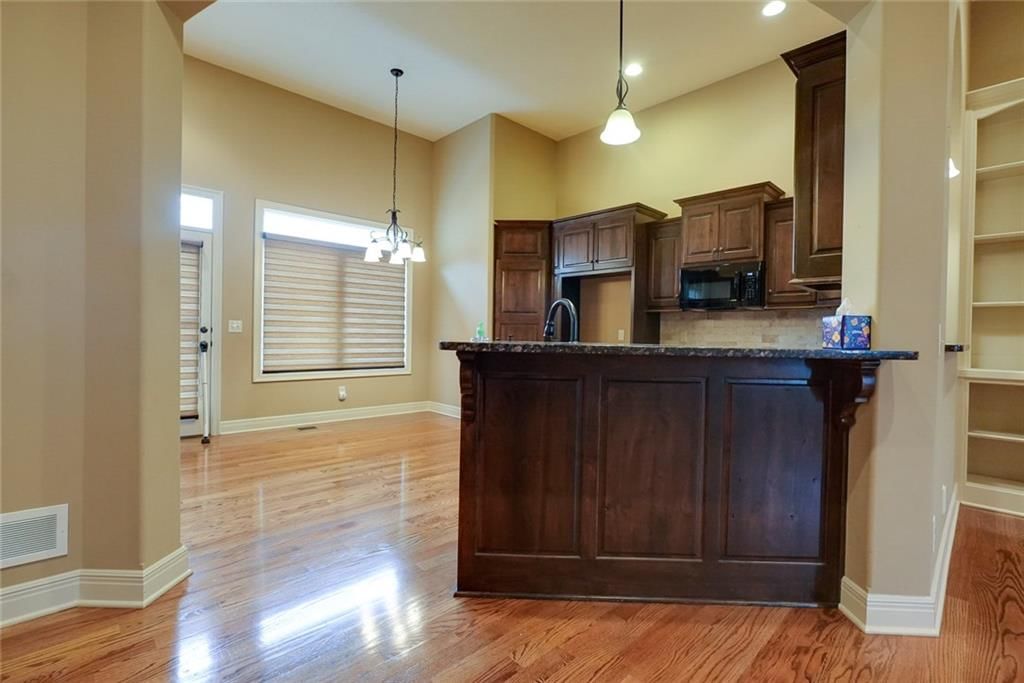 4118 NE Chapel Manor Court — photo 7