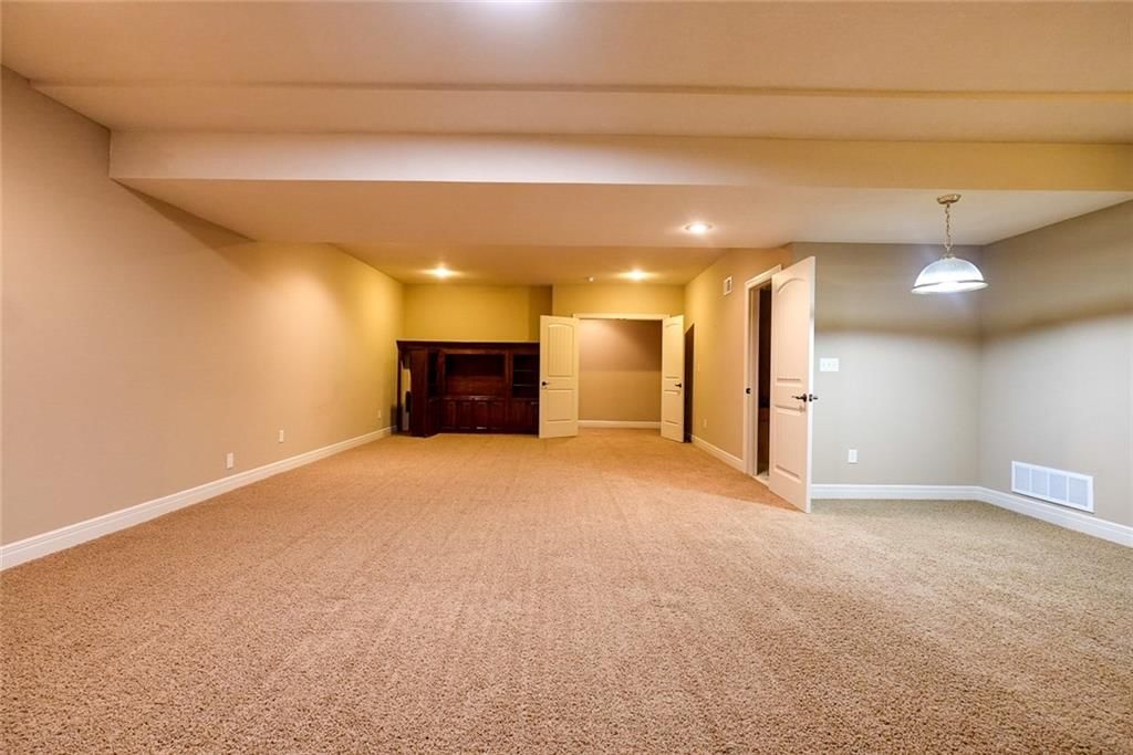 4118 NE Chapel Manor Court — photo 30