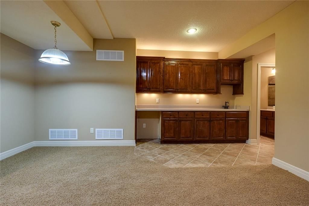 4118 NE Chapel Manor Court — photo 31