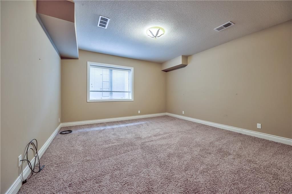 9638 Zarda Drive — photo 31