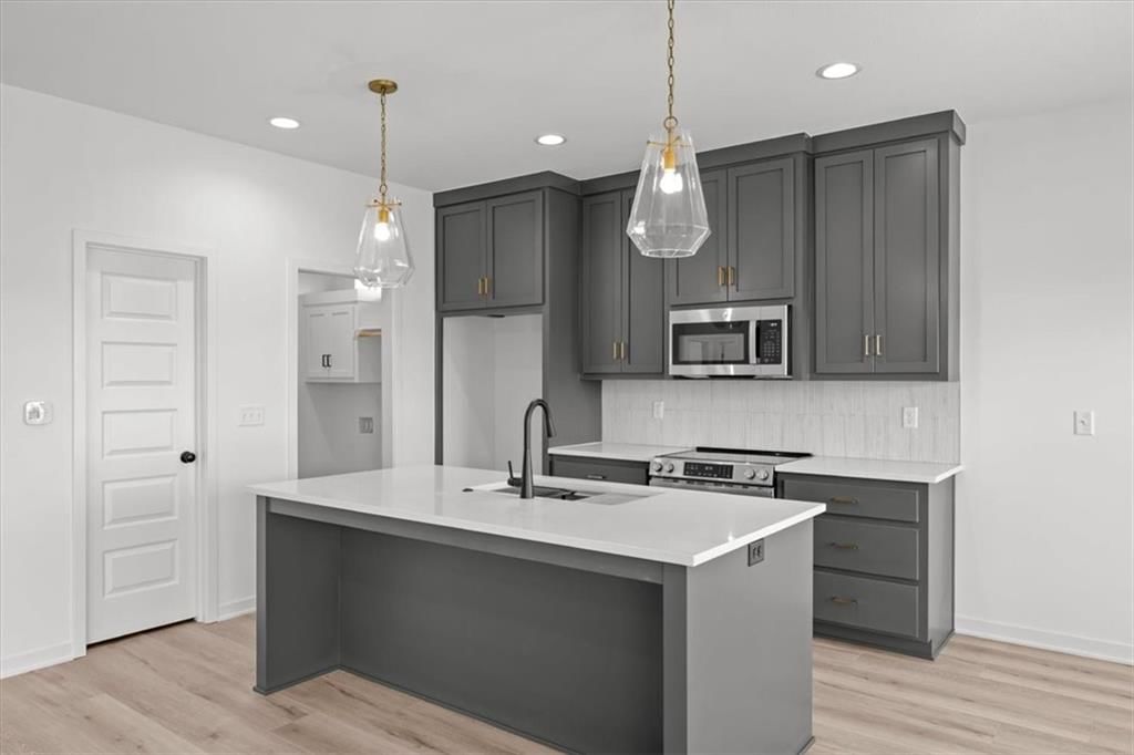 2615 SW Tracker Lane — photo 8