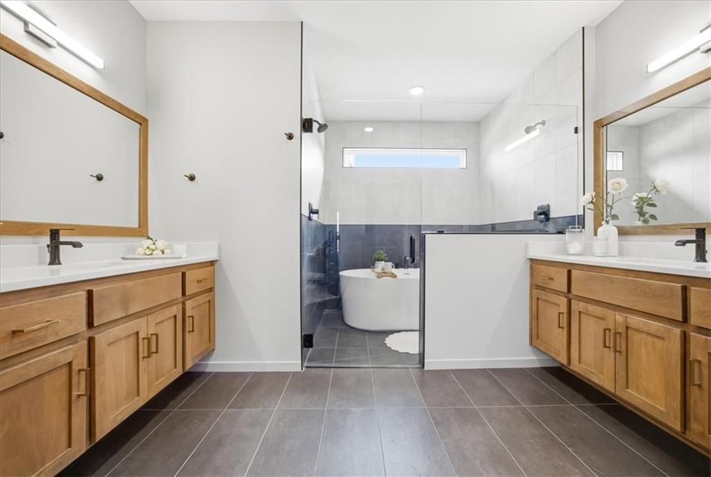 2230 SW Crown Drive — photo 13