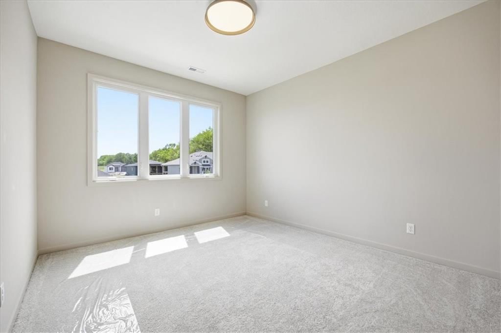 2230 SW Crown Drive — photo 16