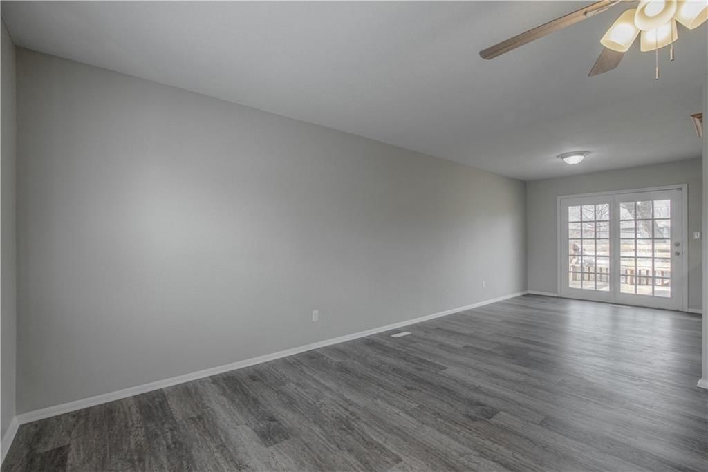 16524 E 35th Street — photo 12