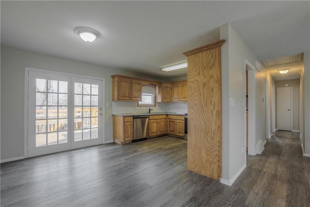 16524 E 35th Street — photo 13