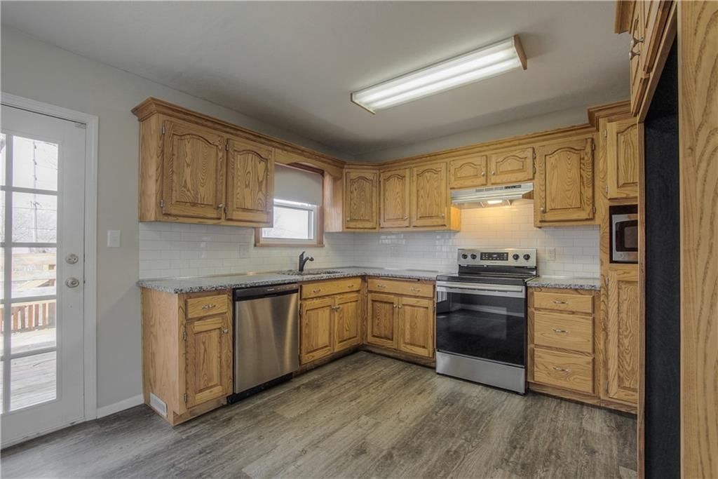 16524 E 35th Street — photo 15