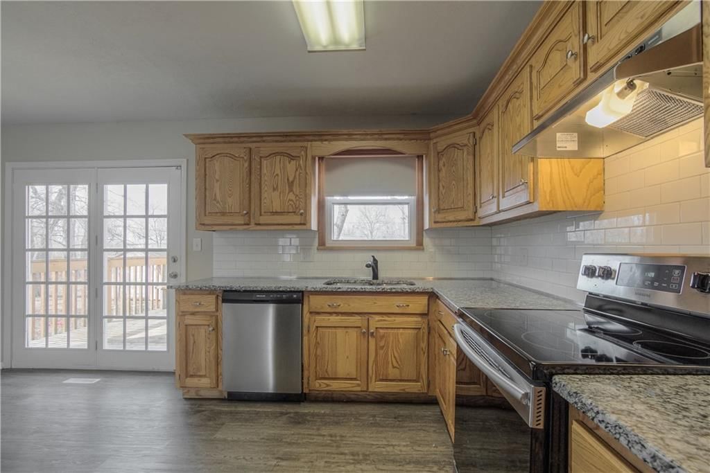 16524 E 35th Street — photo 17