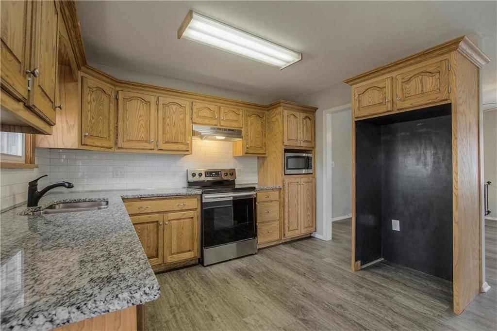16524 E 35th Street — photo 19