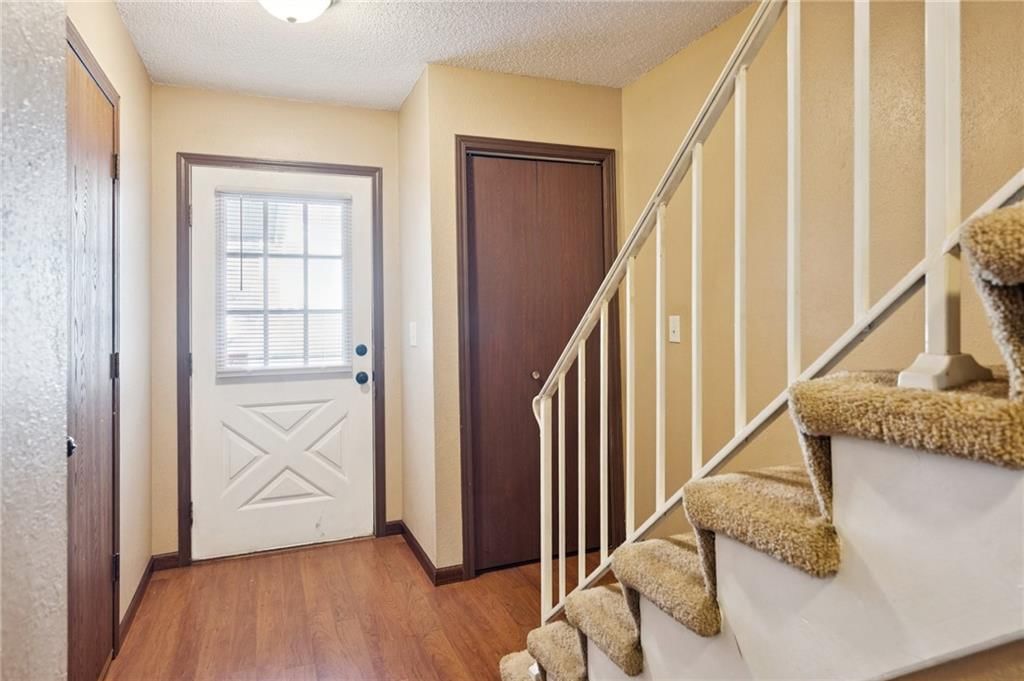 6813 NW MOKANE Avenue — photo 3