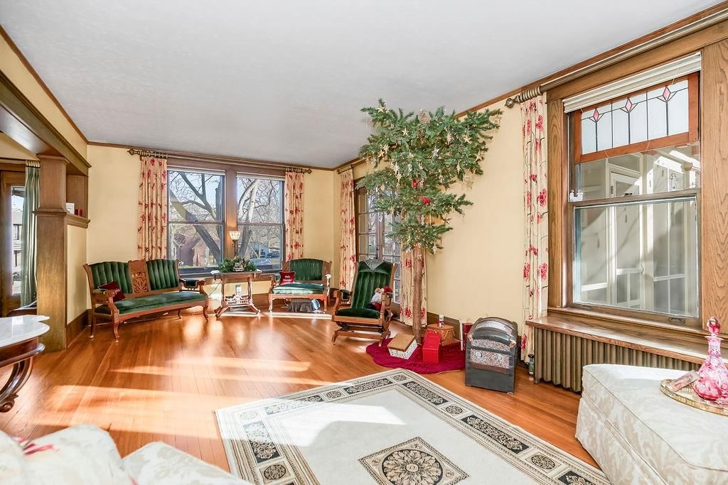 1024 S Broadway Street — photo 7