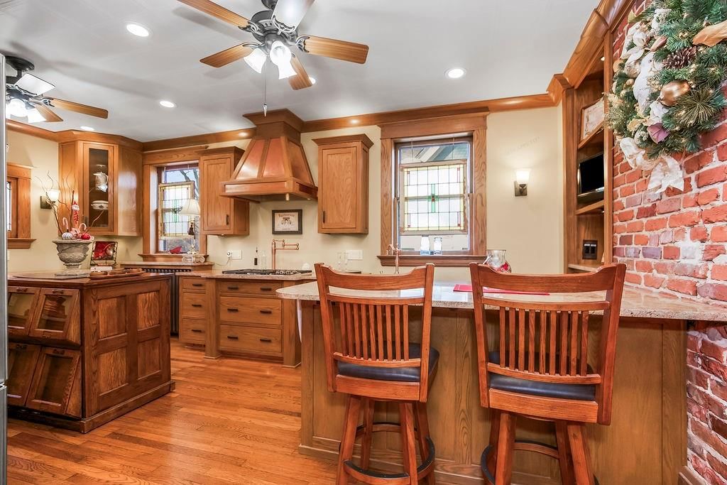 1024 S Broadway Street — photo 16
