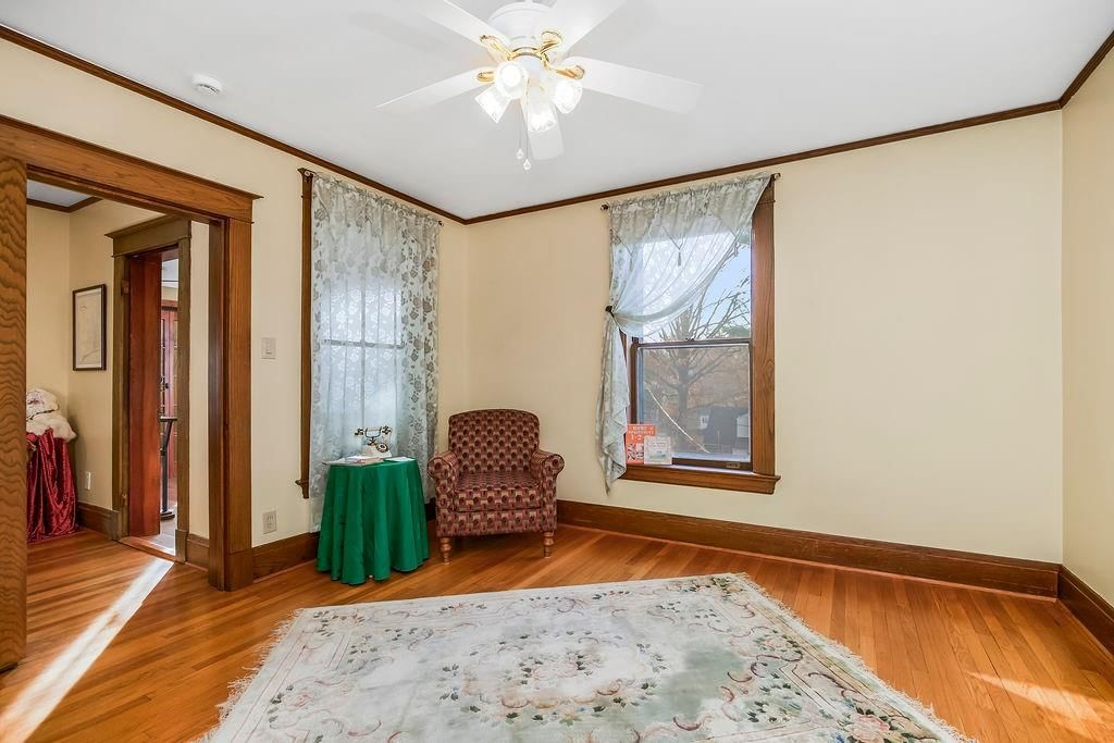1024 S Broadway Street — photo 28
