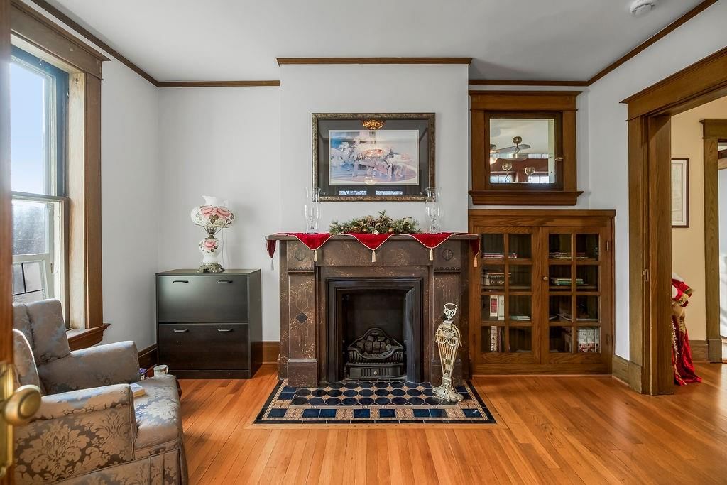 1024 S Broadway Street — photo 32