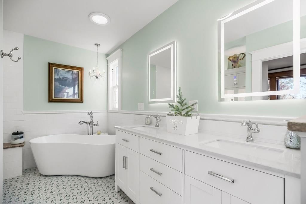 1024 S Broadway Street — photo 38